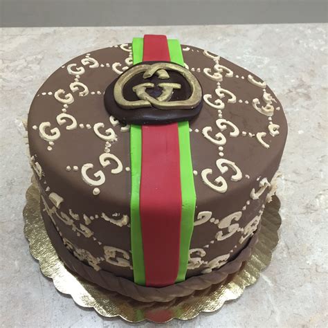 gucci fondant bestellen|gucci cake designs.